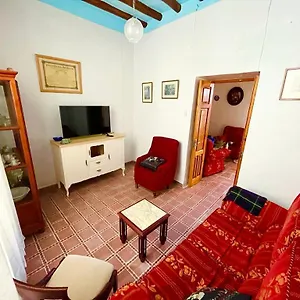 Сasa de vacaciones Casa Bejar, Tranquila Casa Con Chimenea, Patios, Junto A La Piscina, Canete la Real